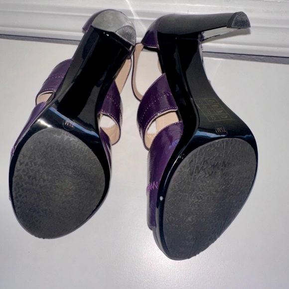 Michael Kors Purple Patent Leather Strappy Heels - Size 7.5 - Picture 4 of 10